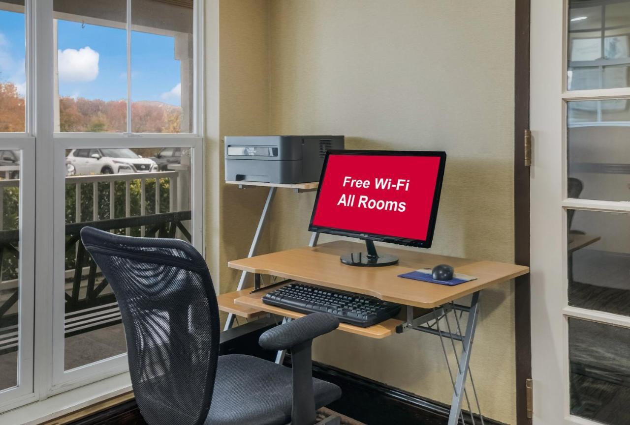 Red Roof Inn & Suites Knoxville East Zewnętrze zdjęcie