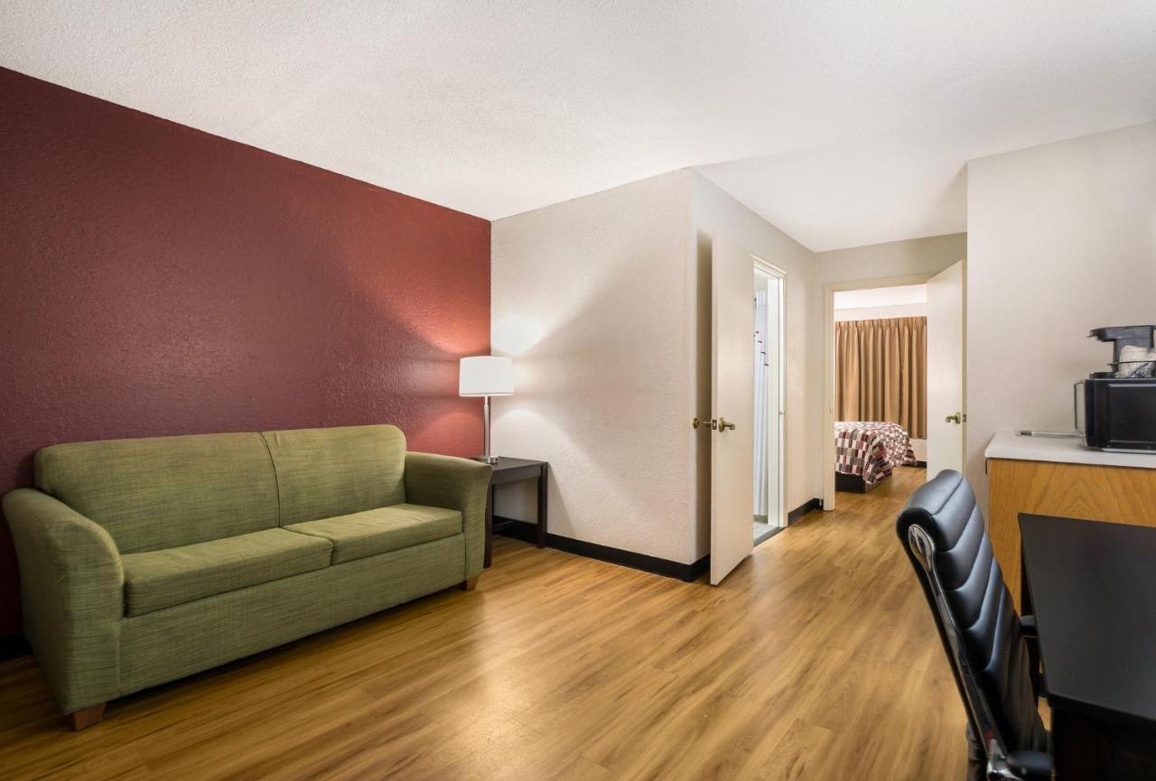 Red Roof Inn & Suites Knoxville East Zewnętrze zdjęcie